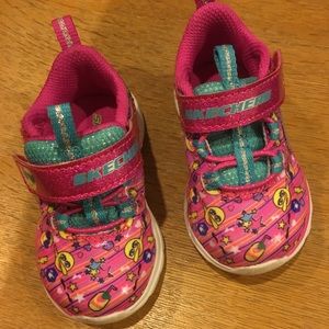 Sketchers toddler sneakers